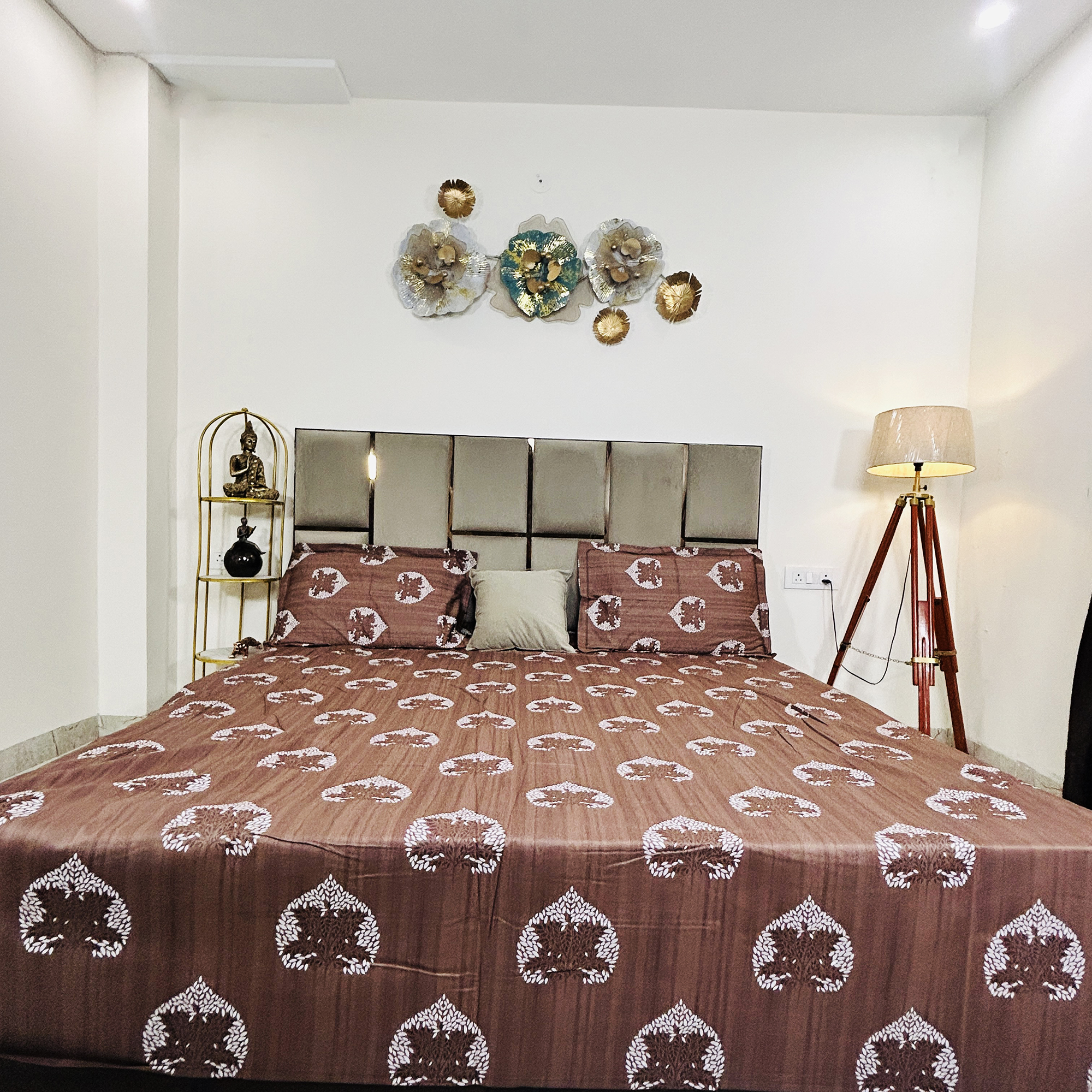 JAZKAA 734 Cotton King Size Bedsheet 275×275 cm | 3 Pcs Double Bed Sheet Set with 2 Pillow Covers for Bedroom | Bedding Set
