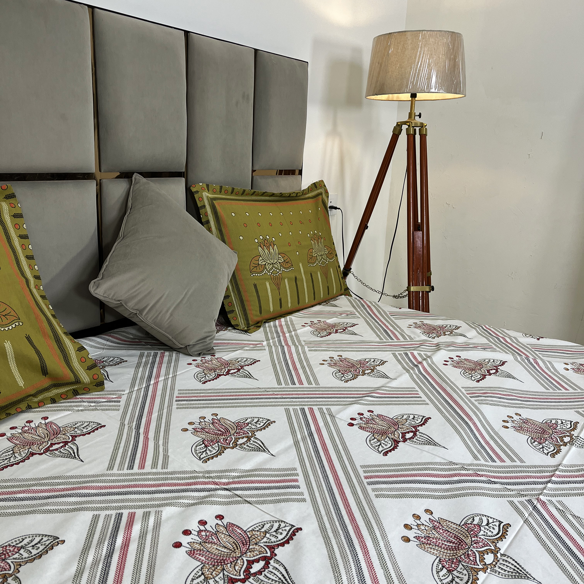 JAZKAA King Size 100% Cotton Double Bedsheet with 2 Pillow Covers | 3 Pcs Bedding Set | Soft & Breathable Summer Bedsheet bedsheets, bed sheets, double bed sheets, pillow cover, king size bedsheet, single bed sheets, bedding sets, queen size bedsheet, king size bedsheet